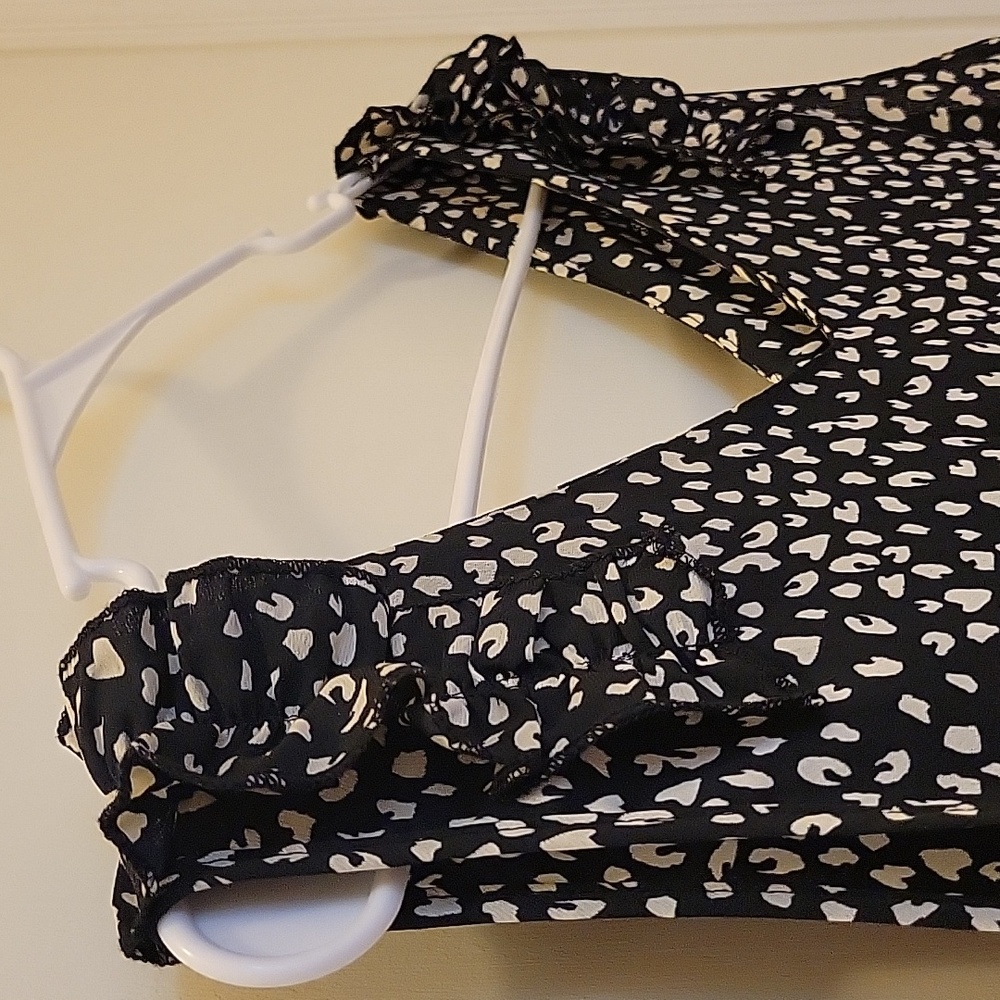 SheIn Dress - Picture 2 of 4